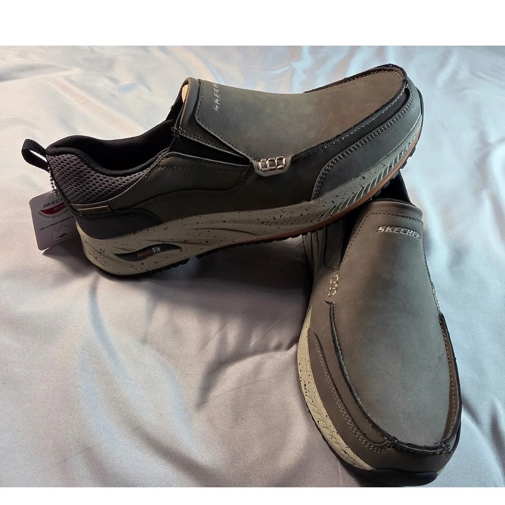 Skechers Arch Fit Relaxed Fit Leather Gorson Mens 10 Slip On Shoes NEW